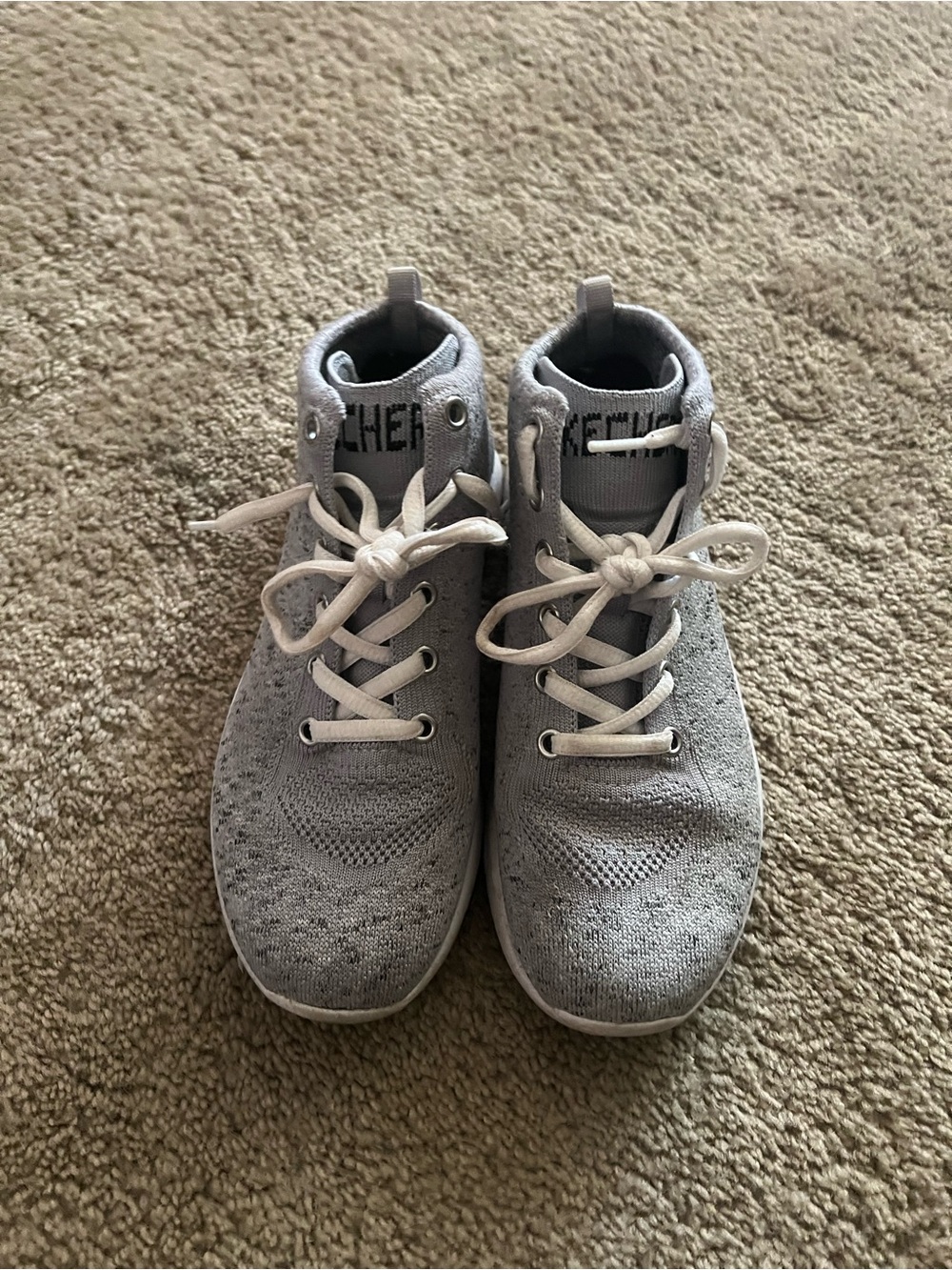 Skechers Light Gray Knit High-Top Athletic Sneakers.